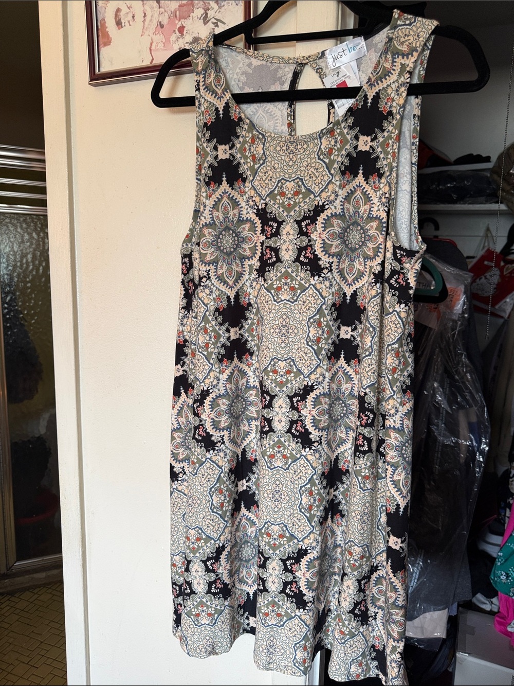 Just Be Sleeveless Black & Cream Medallion Print Dress